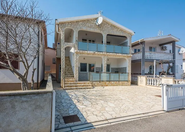 With Parking Space - 19466 Daire