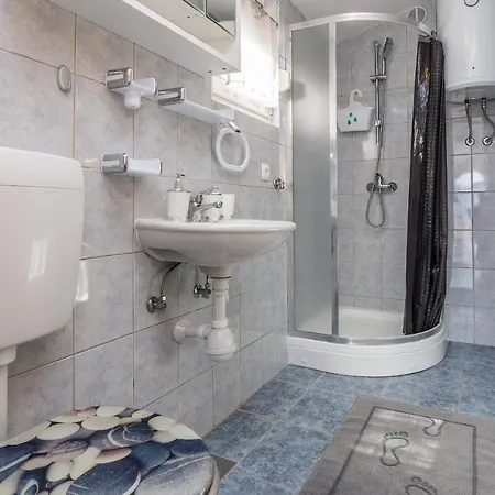 With Parking Space - 19466 Apartman Vir